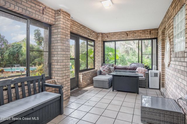 1356 Canary Drive, Deland, FL 32720