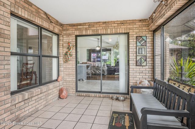 1356 Canary Drive, Deland, FL 32720