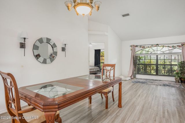 1356 Canary Drive, Deland, FL 32720