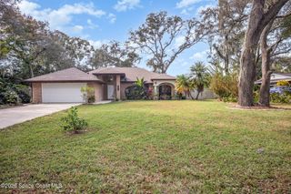 1356 Canary Drive, Deland, FL 32720