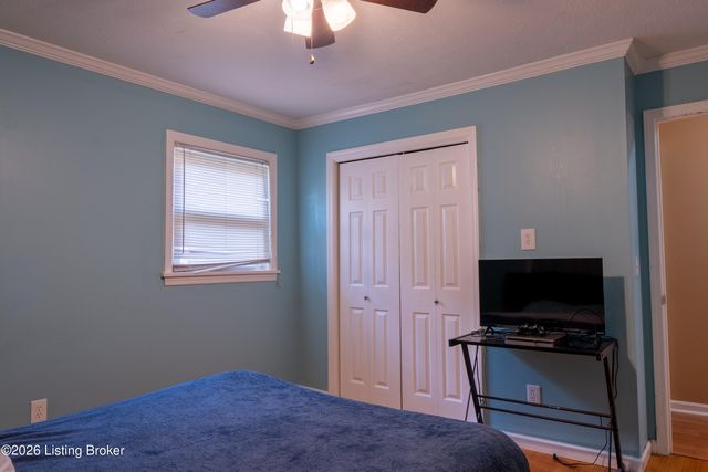 7909 Nottoway Cir, Louisville, KY 40214