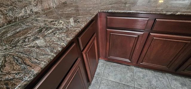 6255 West Arby Avenue 255, Las Vegas, NV 89118