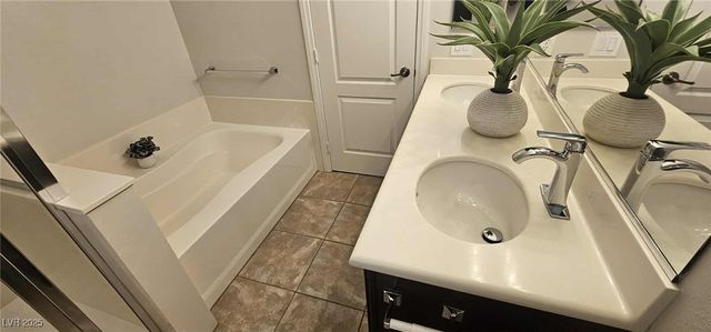 6255 West Arby Avenue 255, Las Vegas, NV 89118