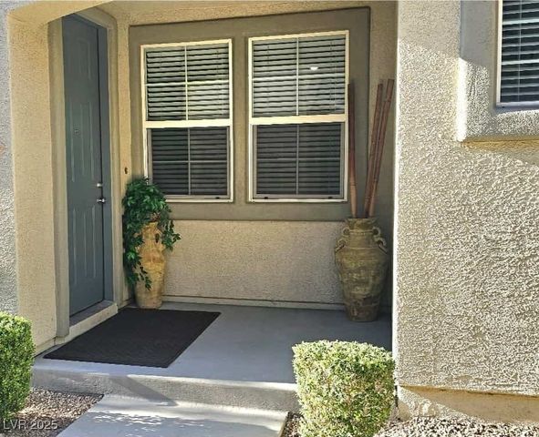 6255 West Arby Avenue 255, Las Vegas, NV 89118