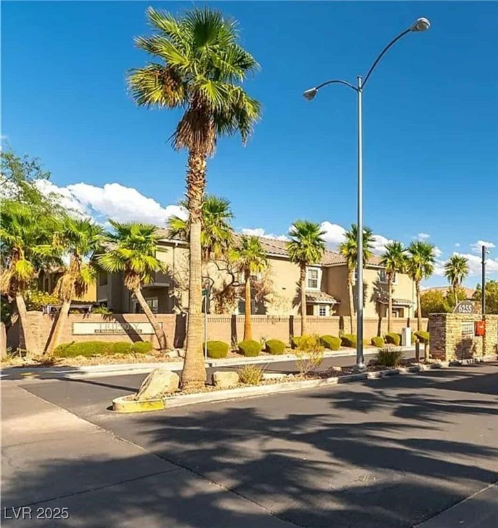 6255 West Arby Avenue 255, Las Vegas, NV 89118