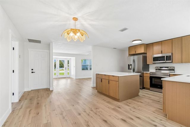 1101 54TH AVENUE S, St Petersburg, FL 33705