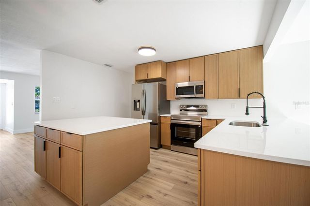 1101 54TH AVENUE S, St Petersburg, FL 33705