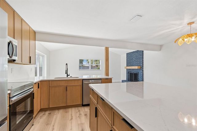 1101 54TH AVENUE S, St Petersburg, FL 33705