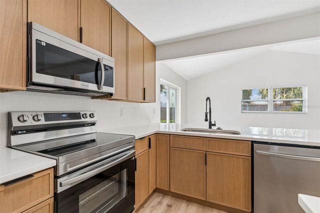 1101 54TH AVENUE S, St Petersburg, FL 33705