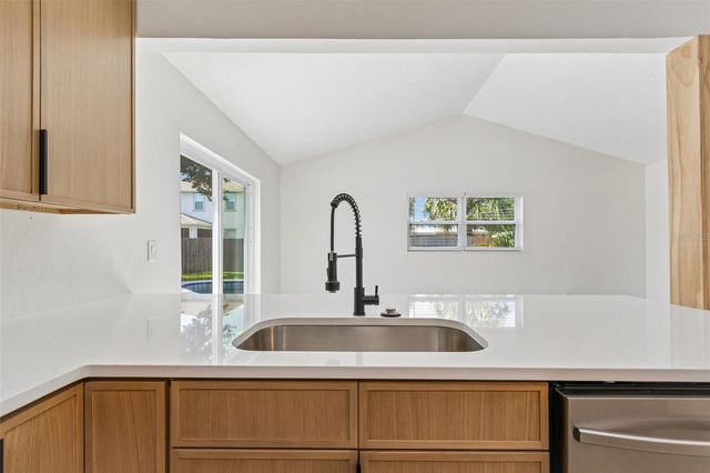 1101 54TH AVENUE S, St Petersburg, FL 33705