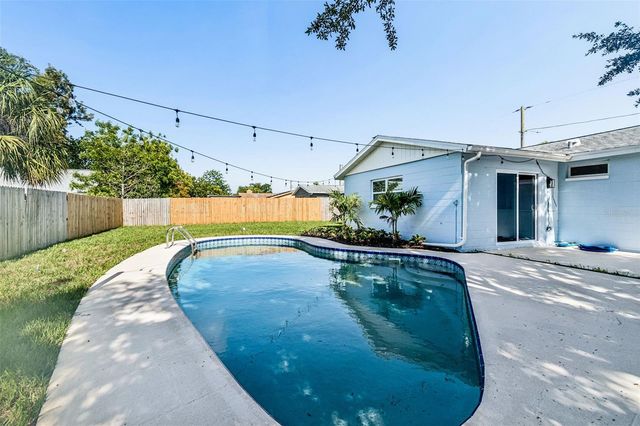 1101 54TH AVENUE S, St Petersburg, FL 33705