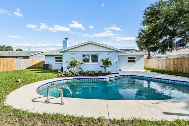 1101 54TH AVENUE S, St Petersburg, FL 33705