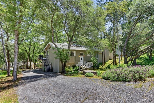 20755 Chaparral Cir, Penn Valley, CA 95946