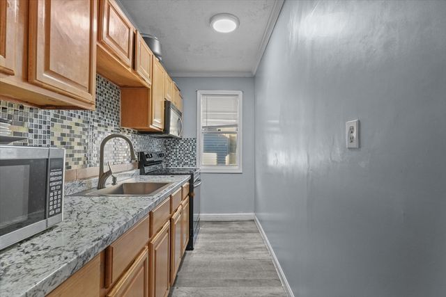 67-69 Osgood St, Lawrence, MA 01843