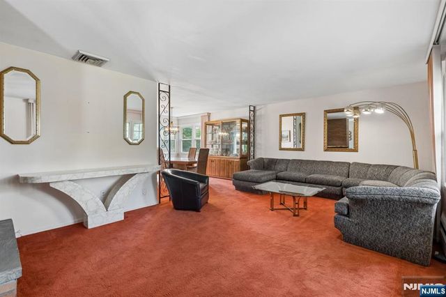 12 Clover Court, Cedar Grove, NJ 07009