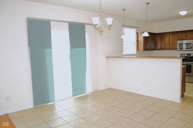 3325 Lake Stream Drive, Columbus, IN 47201