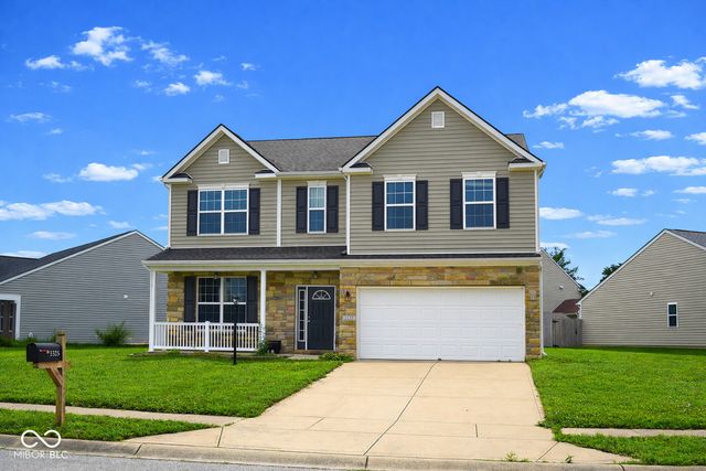 3325 Lake Stream Drive, Columbus, IN 47201