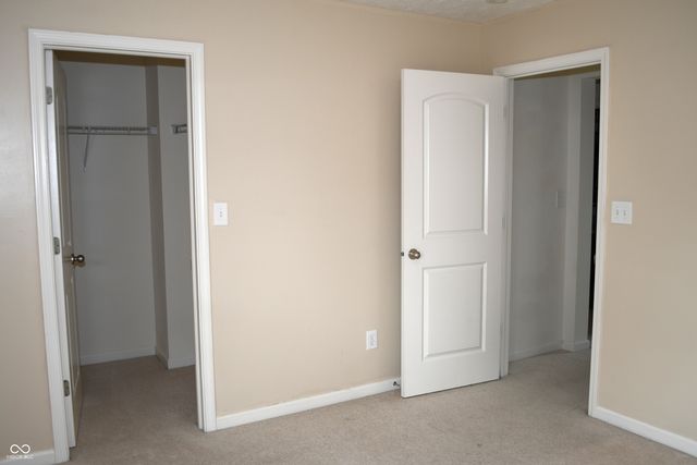 3325 Lake Stream Drive, Columbus, IN 47201