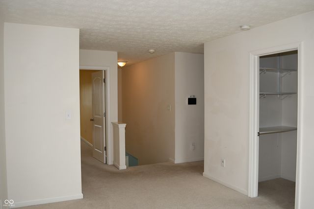 3325 Lake Stream Drive, Columbus, IN 47201