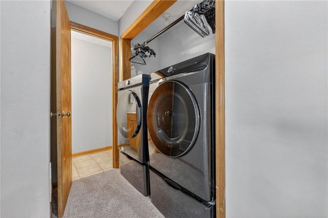 202 E 22nd Street, Kearney, MO 64060