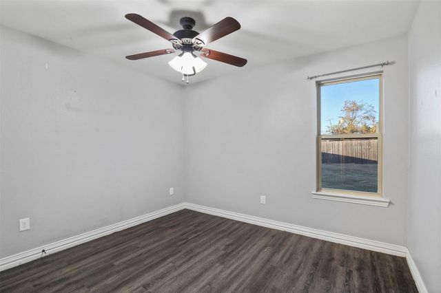 401 E Maple Row, Denison, TX 75021