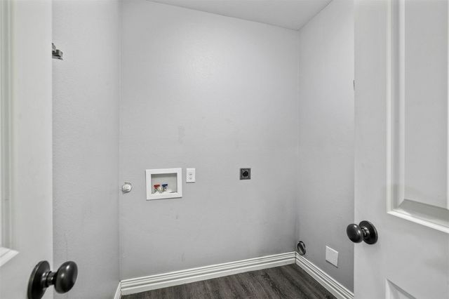 401 E Maple Row, Denison, TX 75021