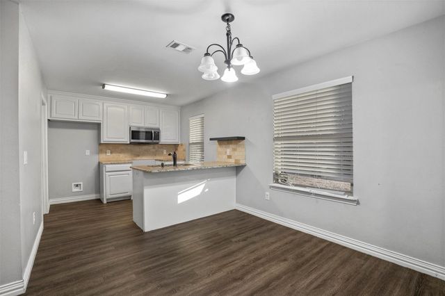 401 E Maple Row, Denison, TX 75021