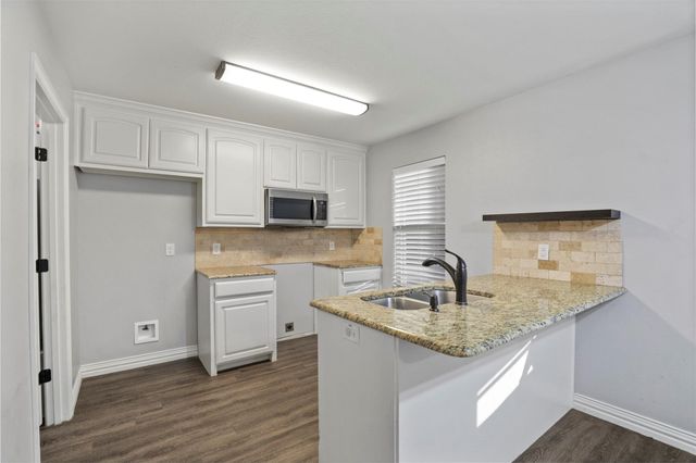 401 E Maple Row, Denison, TX 75021