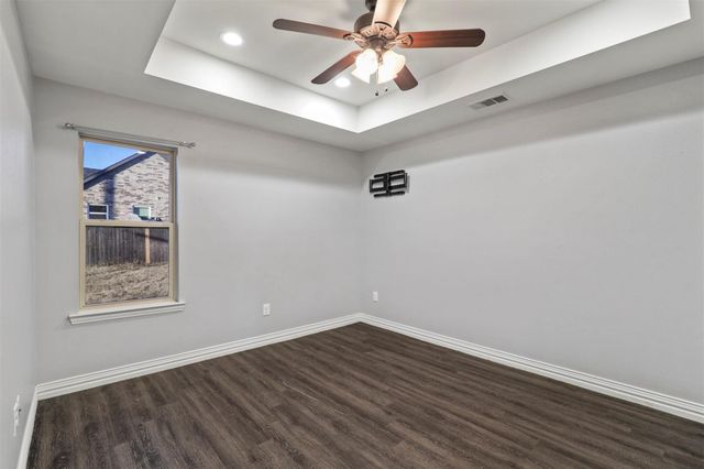 401 E Maple Row, Denison, TX 75021