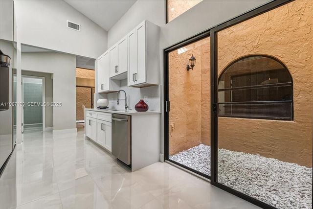 22708 Meridiana Dr, Boca Raton, FL 33433