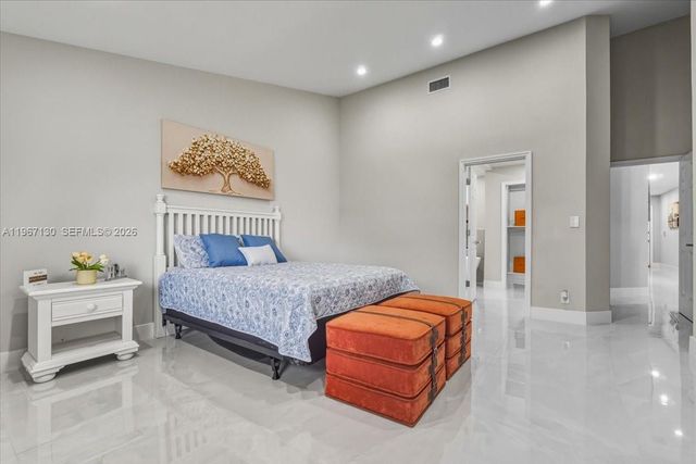 22708 Meridiana Dr, Boca Raton, FL 33433