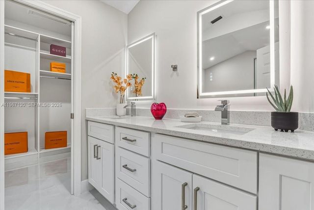 22708 Meridiana Dr, Boca Raton, FL 33433