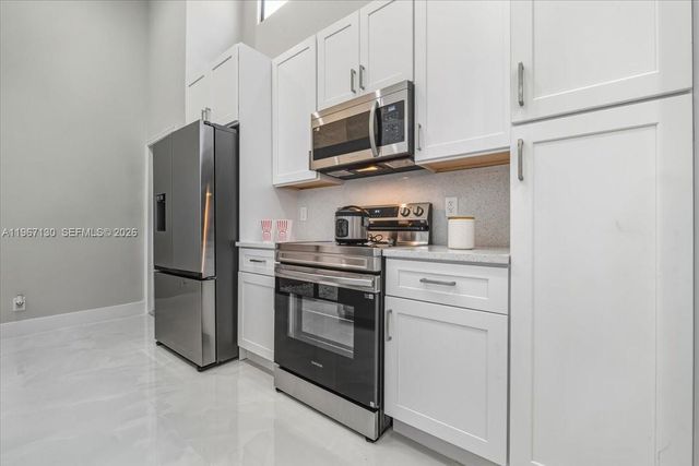 22708 Meridiana Dr, Boca Raton, FL 33433