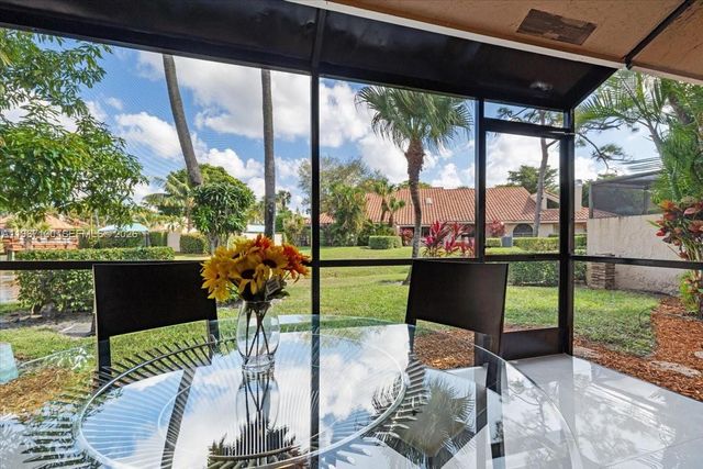 22708 Meridiana Dr, Boca Raton, FL 33433