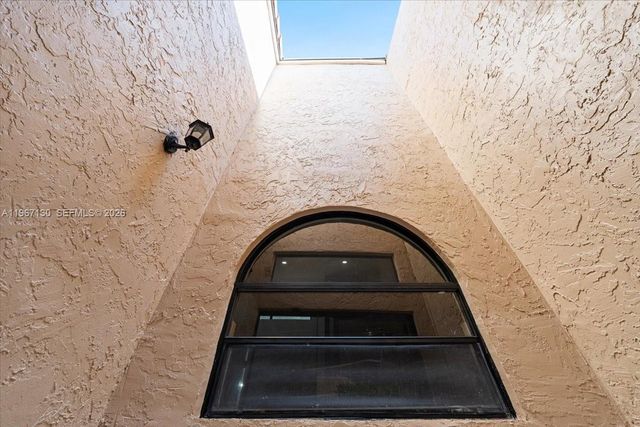 22708 Meridiana Dr, Boca Raton, FL 33433