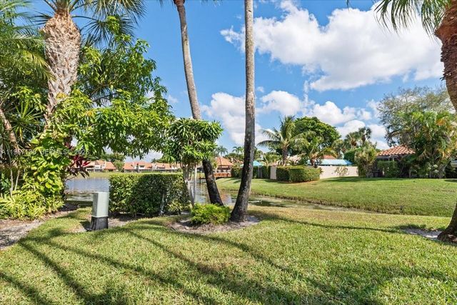 22708 Meridiana Dr, Boca Raton, FL 33433
