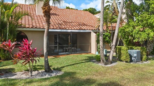 22708 Meridiana Dr, Boca Raton, FL 33433