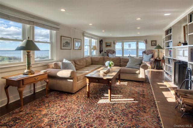 152 King Street, Orient, NY 11957