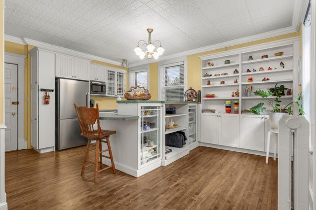 30 Saint Albans Street S 2A, Saint Paul, MN 55105