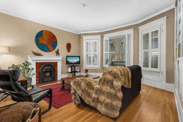 30 Saint Albans Street S 2A, Saint Paul, MN 55105