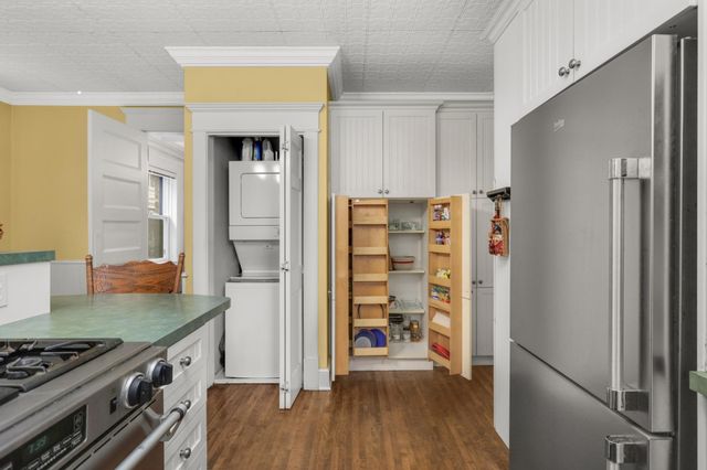 30 Saint Albans Street S 2A, Saint Paul, MN 55105