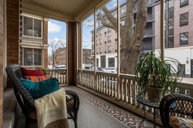 30 Saint Albans Street S 2A, Saint Paul, MN 55105