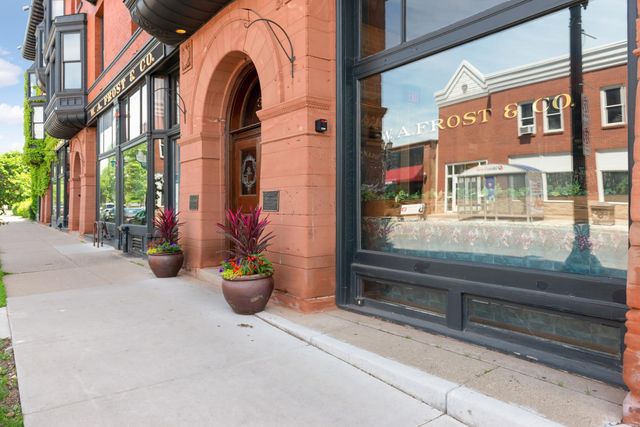 30 Saint Albans Street S 2A, Saint Paul, MN 55105