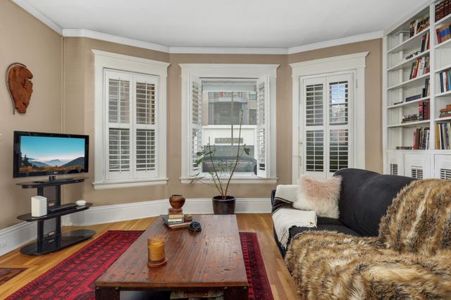 30 Saint Albans Street S 2A, Saint Paul, MN 55105