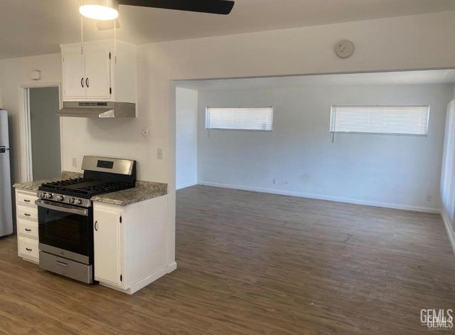 1400 Ivan Avenue, Bakersfield, CA 93304