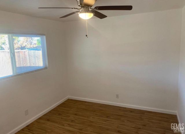 1400 Ivan Avenue, Bakersfield, CA 93304