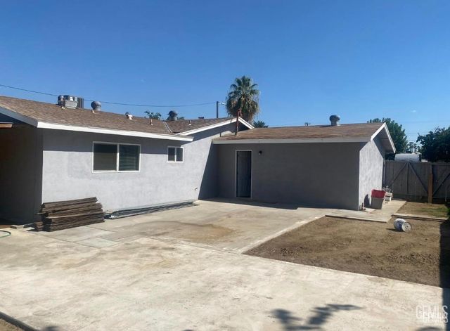 1400 Ivan Avenue, Bakersfield, CA 93304
