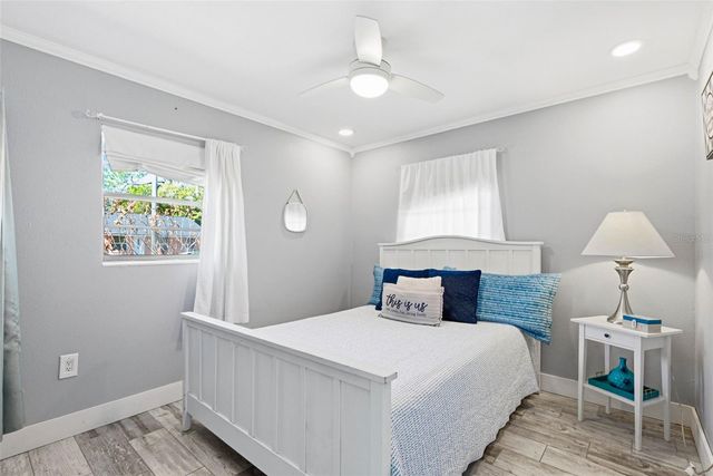 10405 N WOODMERE ROAD, Tampa, FL 33617