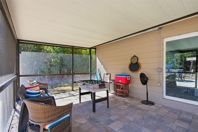 10405 N WOODMERE ROAD, Tampa, FL 33617