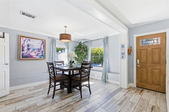 10405 N WOODMERE ROAD, Tampa, FL 33617